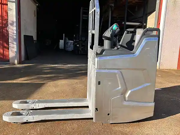 Trabajo en taller de Mainpas